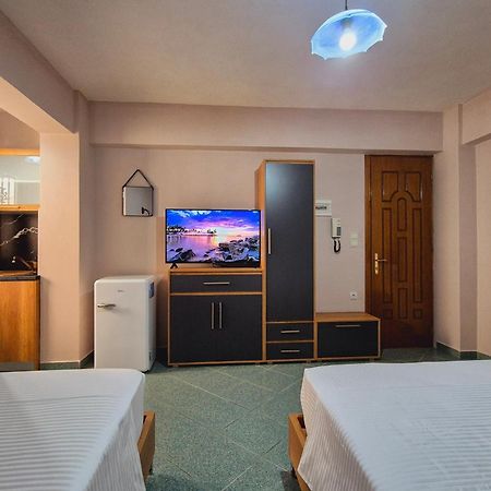 Barca Rooms Саранде Екстериор снимка