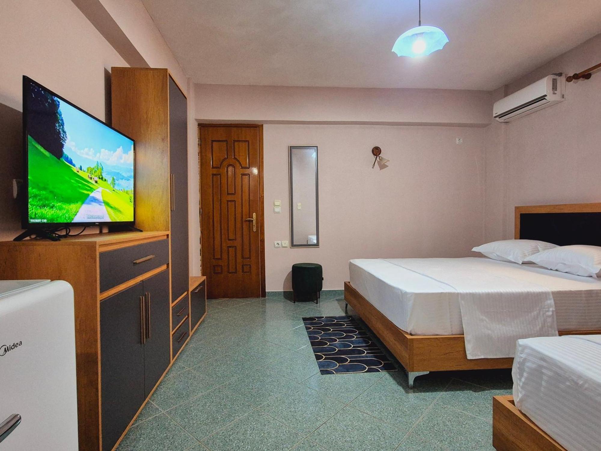 Barca Rooms Саранде Екстериор снимка