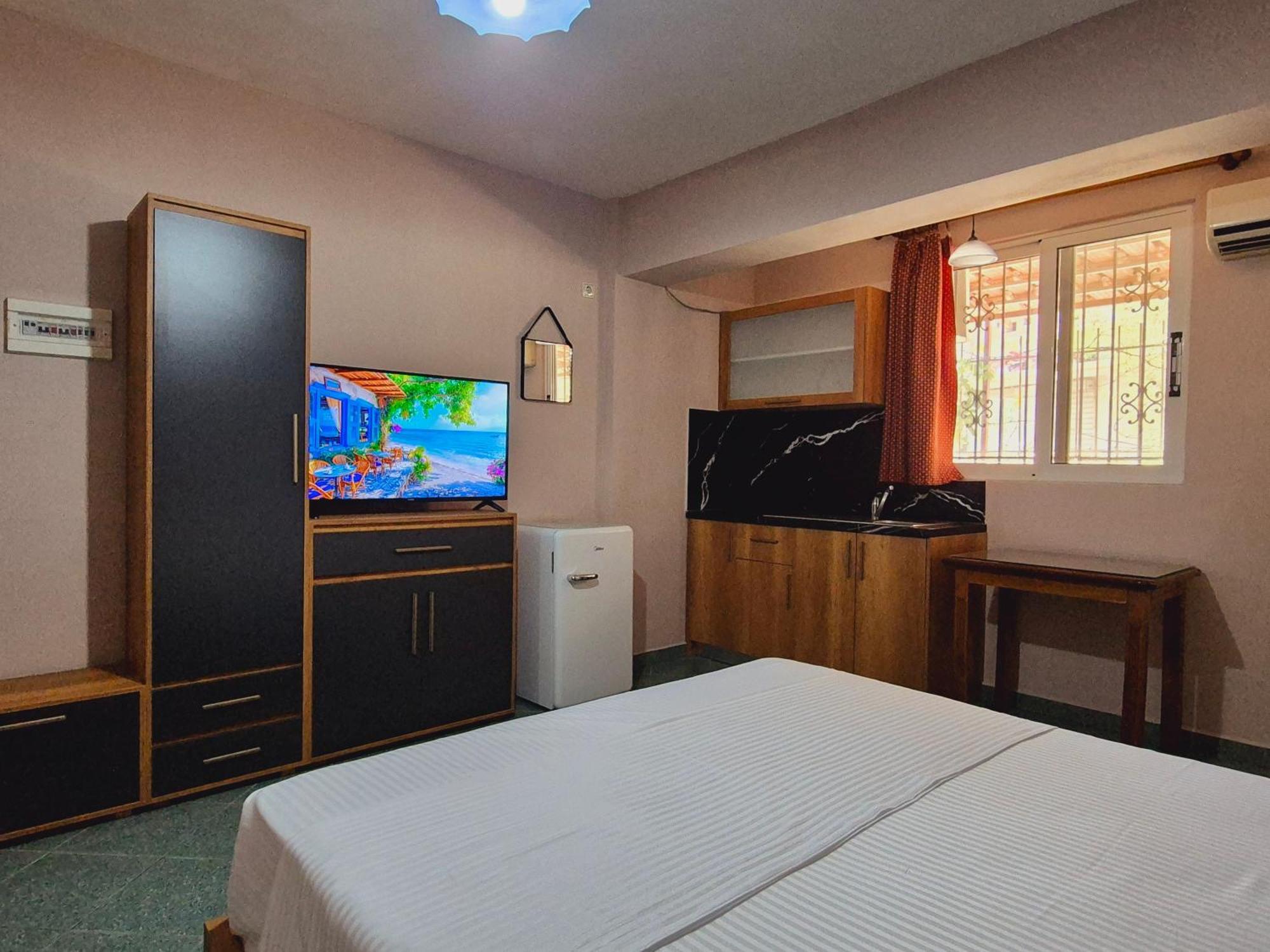 Barca Rooms Саранде Екстериор снимка