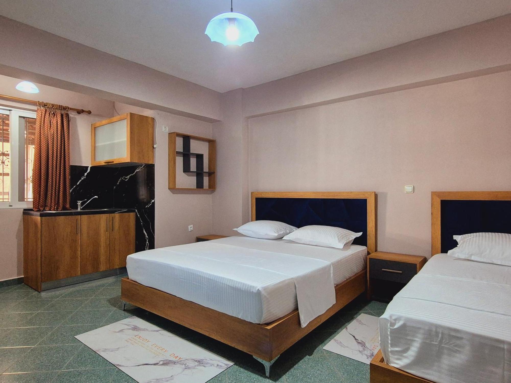 Barca Rooms Саранде Екстериор снимка