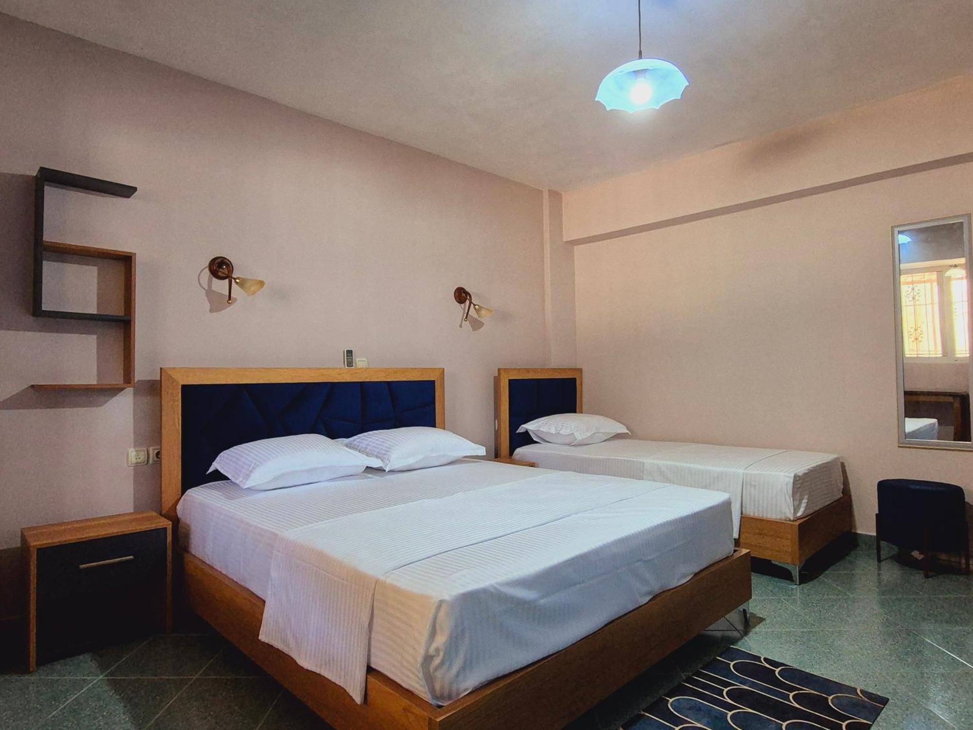 Barca Rooms Саранде Екстериор снимка