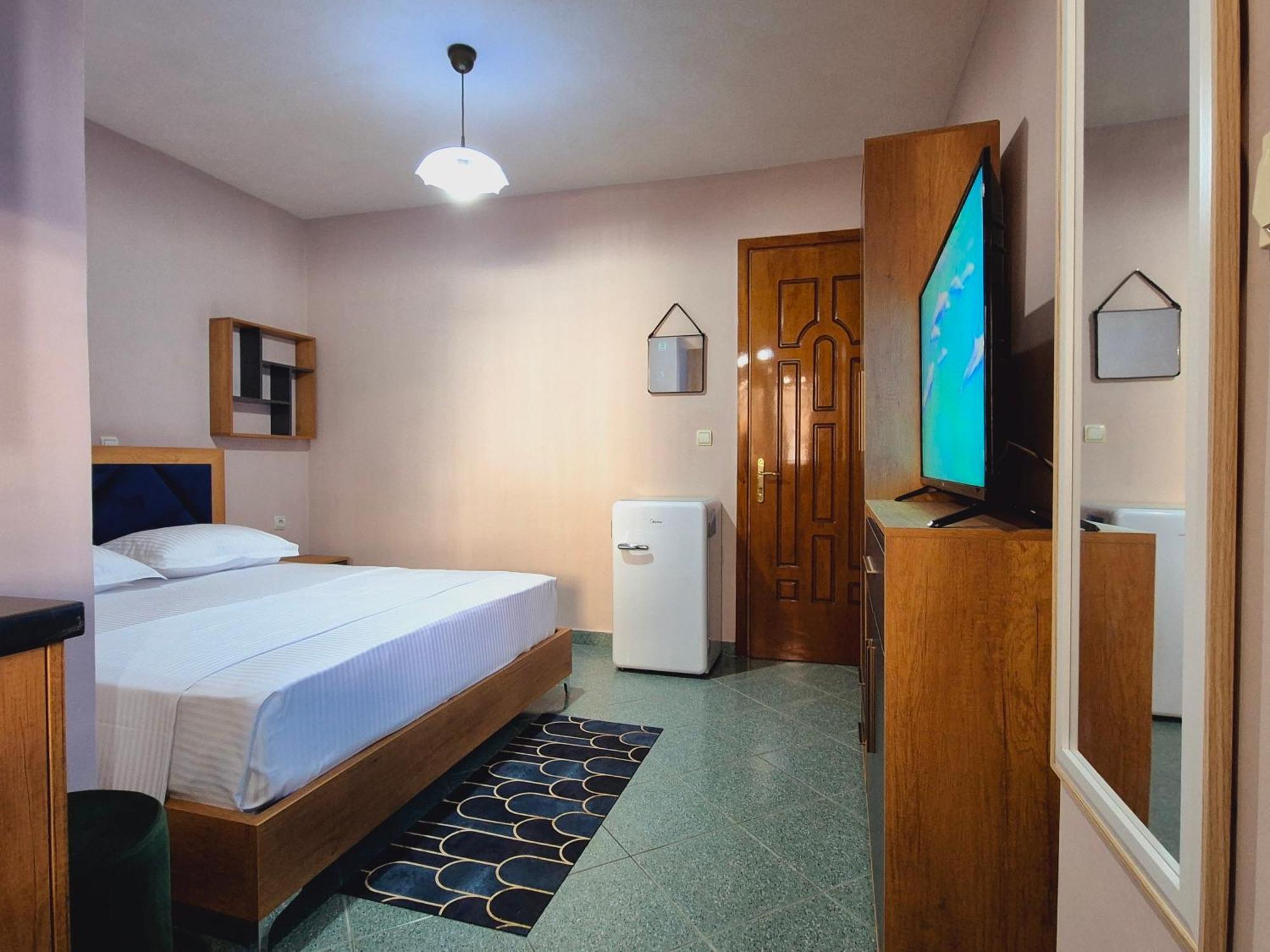 Barca Rooms Саранде Екстериор снимка