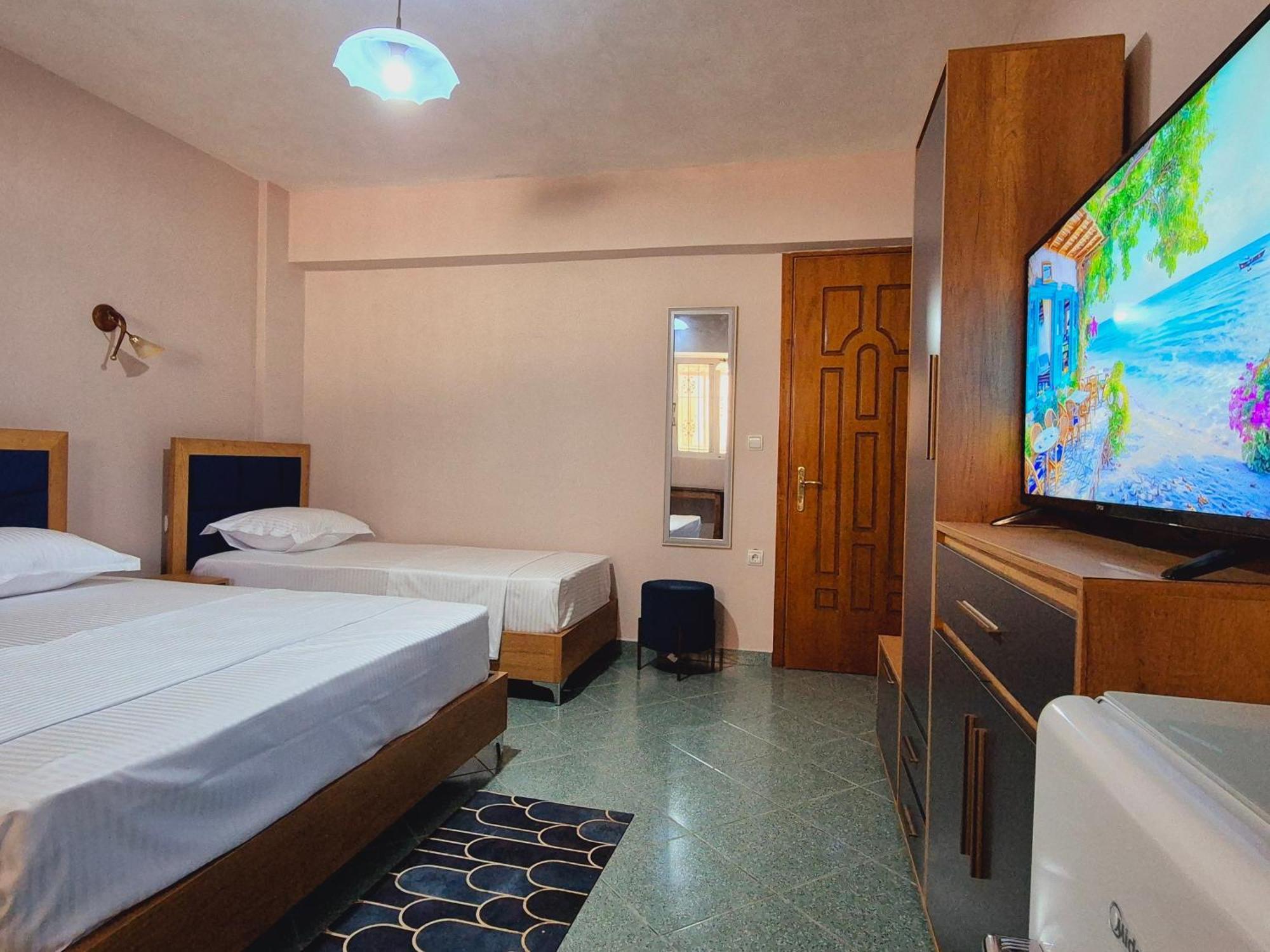 Barca Rooms Саранде Екстериор снимка