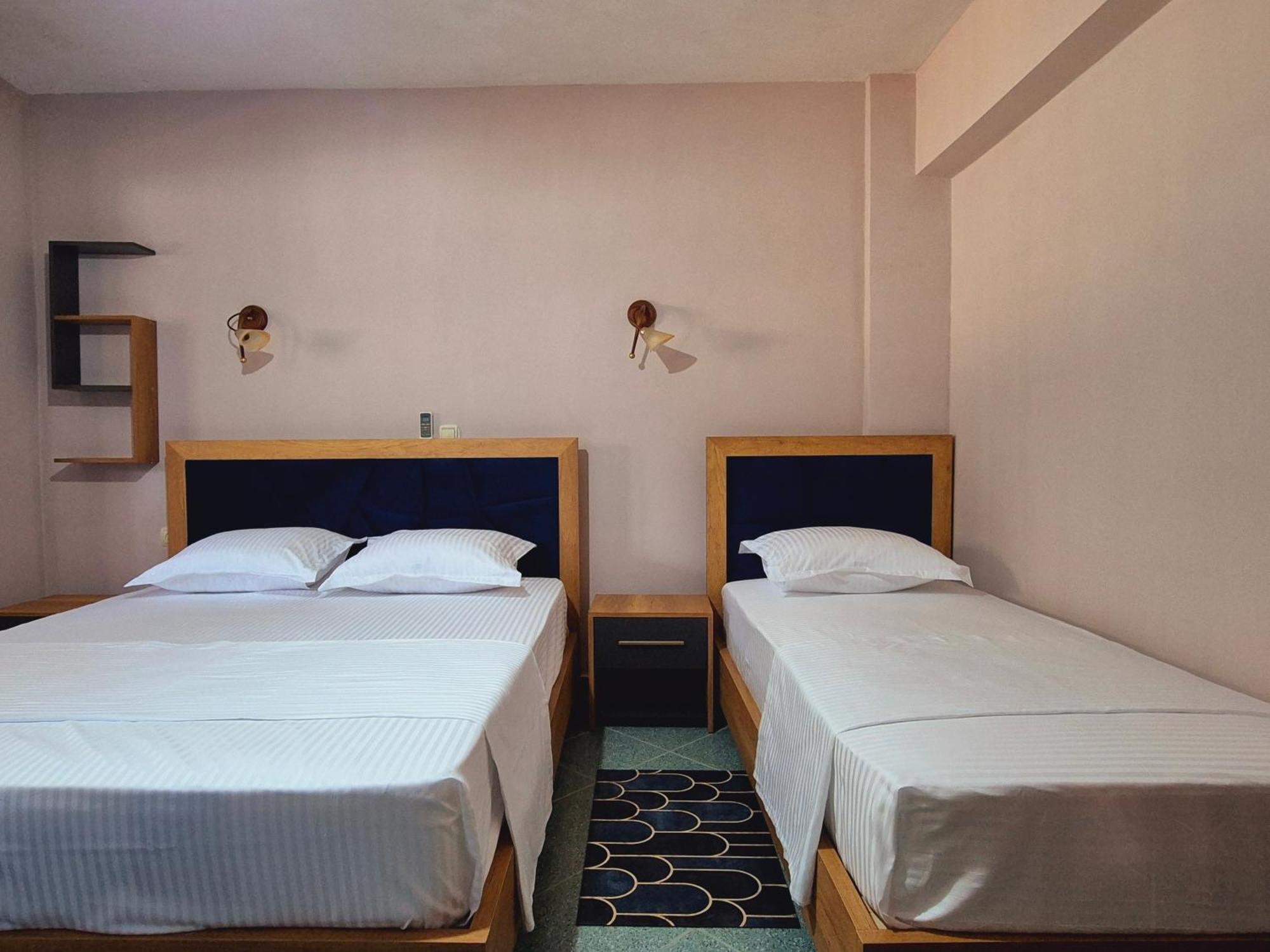 Barca Rooms Саранде Екстериор снимка